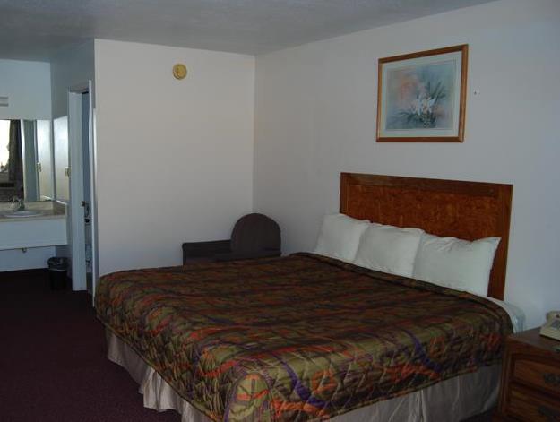 Budget Inn And Suites Siloam Springs Bagian luar foto