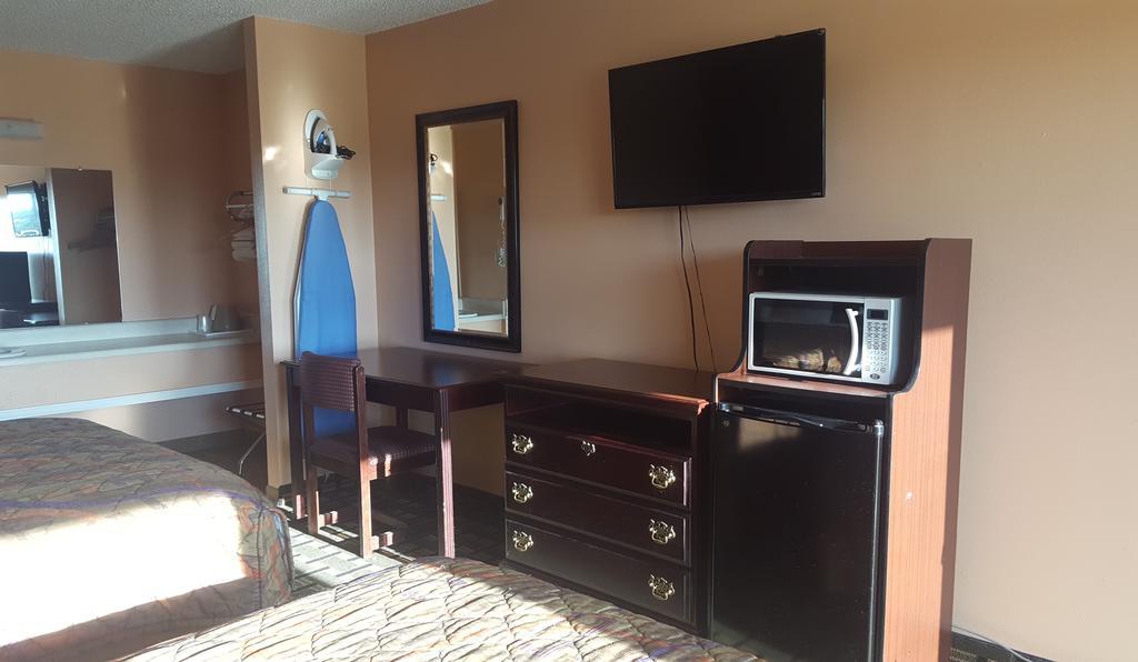 Budget Inn And Suites Siloam Springs Bagian luar foto